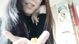 [Trailer] Giantess swallows and plays with a tiny family