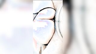 Conversación de WhatsApp con la novia de mi mejor amigo acaba en una noche de sexo bien rico y duro.