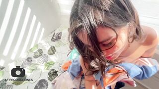 Engaño a mi hermanastra y me hago pasar por su novio para terminar follandola muy rico y se corre.