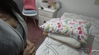Me paga la renta con sexo antes de que nos vea mi esposa