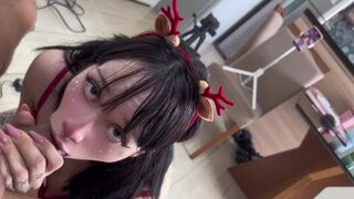 CHRISTMAS PERFECT MOUTH with SEX MACHINE in pussy ft. Amberzinha