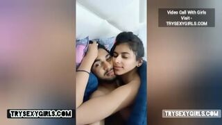 Apni Girlfriend Ko Oyo Me Lekajar Jaam Ke Chudai Ki Indian Porn