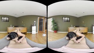 Audrey Bitoni VR